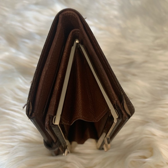 Louis Vuitton Wallet - Picture 6 of 8